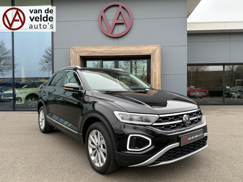 tweedehands Volkswagen T-Roc 1.5 TSI 150pk DSG Style | IQ light | Navi | Carplay | Adapt. Cruise | Rijklaar incl. 1 jaar Bovag garantie   – beschikbaar bij Van de Velde Auto’s