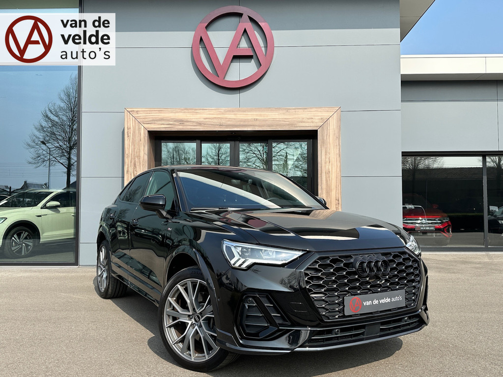 tweedehands Audi Q3 Sportback 45 TFSI e S-line | Zwart optiek | Camera | Keyless | Adapt. Cruise | Rijklaar incl. garantie   – beschikbaar bij Van de Velde Auto’s