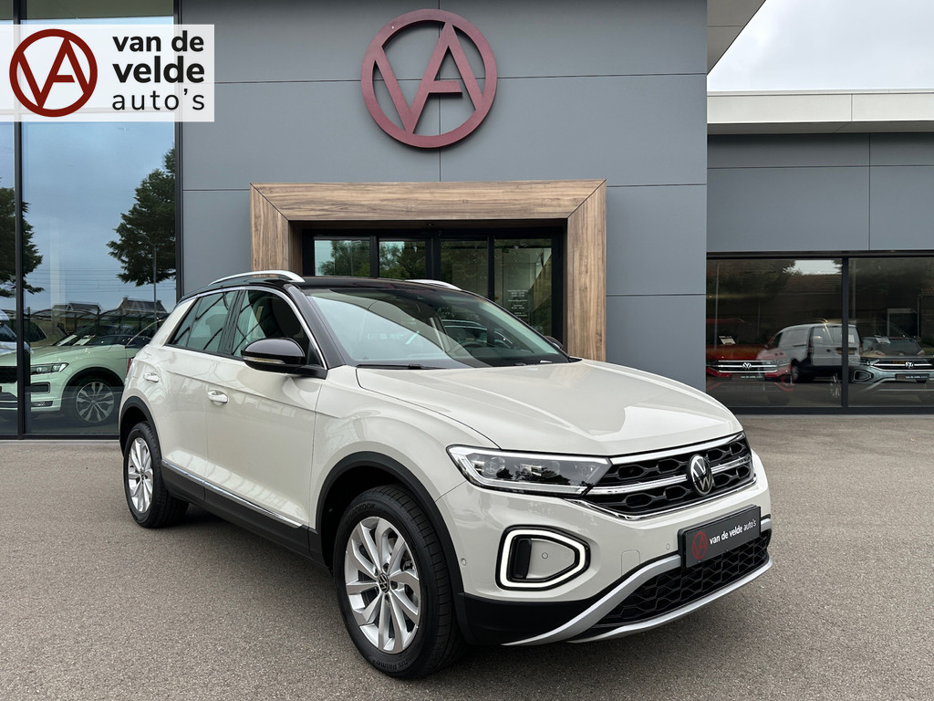 tweedehands Volkswagen T-Roc 1.5 TSI 150pk DSG Style Carplay | Camera | Keyless | Elek. Achterklep | Rijklaar incl. garantie   – beschikbaar bij Van de Velde Auto’s