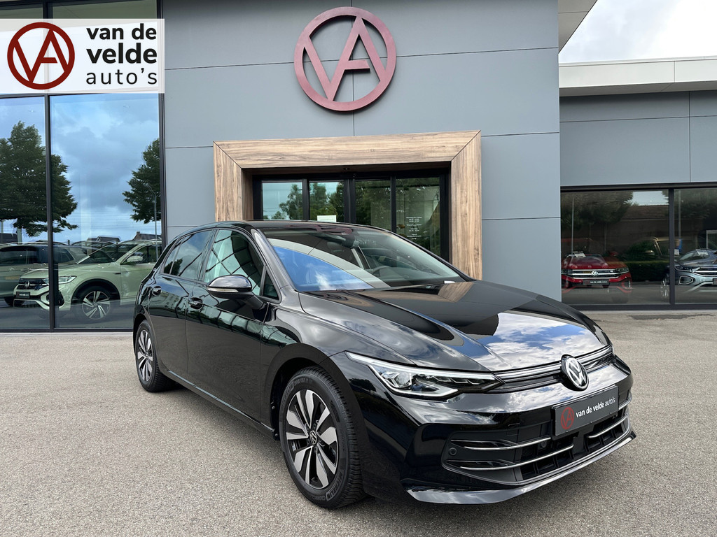 tweedehands Volkswagen Golf 1.5 TSI 150pk GOAL | Trekhaak | Camera | Adapt. Cruise | IQ light | Rijklaar incl. garantie   – beschikbaar bij Van de Velde Auto’s