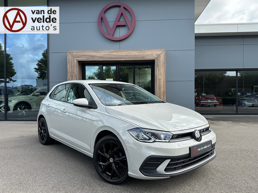 tweedehands Volkswagen Polo 1.0 TSI Life 95pk DSG | 17 inch | Dode hoek | Adapt. Cruise | Led | Rijklaar incl. 1 jaar Bovag garantie   – beschikbaar bij Van de Velde Auto’s