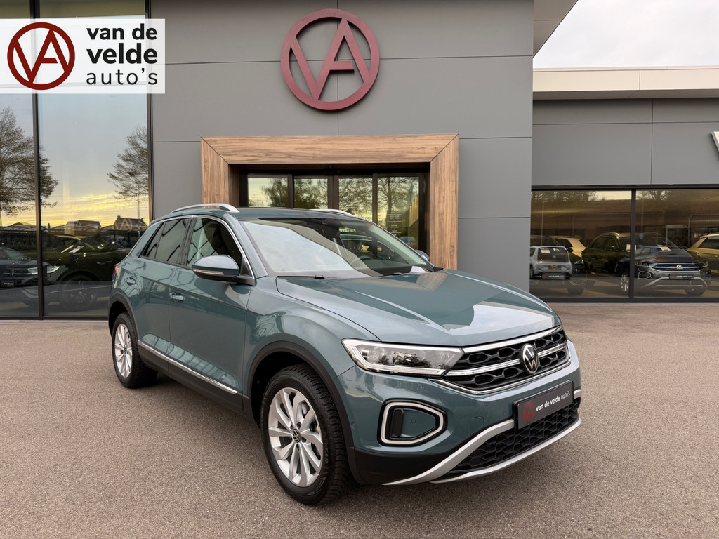 tweedehands Volkswagen T-Roc 1.5 TSI 150pk DSG Style | Navi | Camera | Ergo stoel | Rijklaar incl. garantie   – beschikbaar bij Van de Velde Auto’s