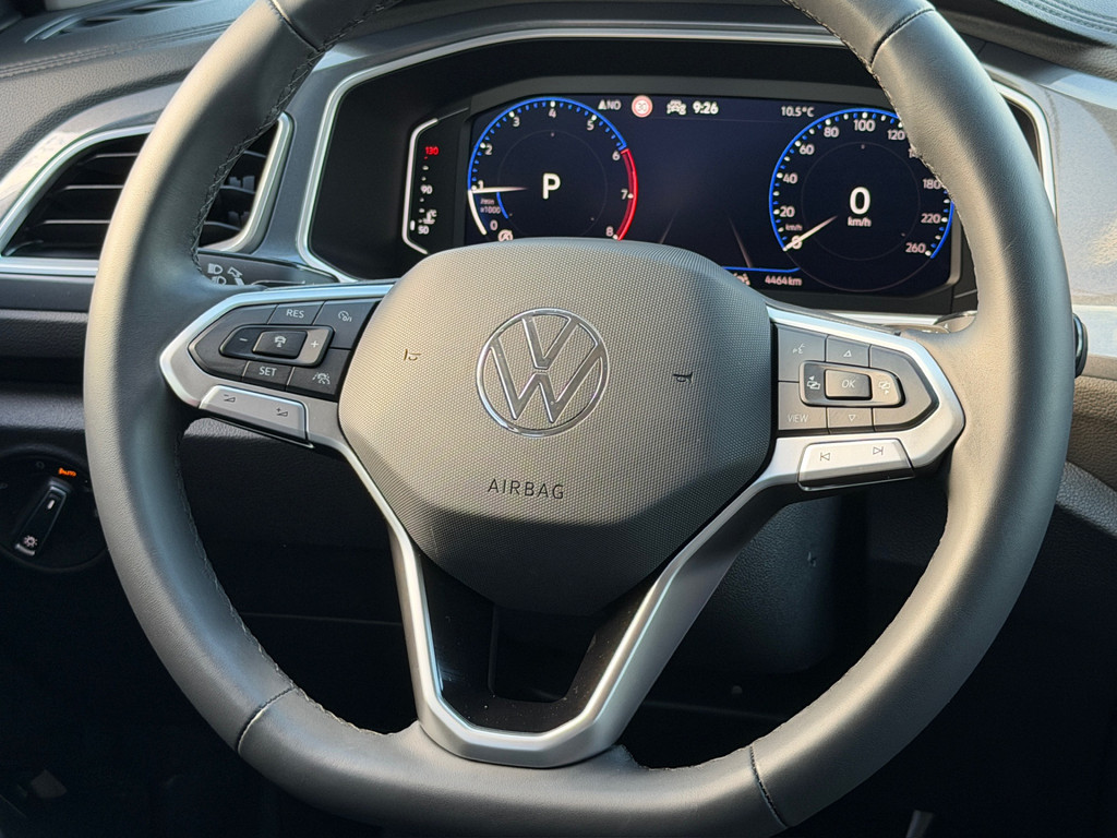 tweedehands Volkswagen T-Roc 1.5 TSI 150pk DSG Style | Navigatie | Standkachel | Camera | Elek. Achterklep | Dode hoek | 4-Season banden | Rijklaar incl. gar   – beschikbaar bij Van de Velde Auto’s