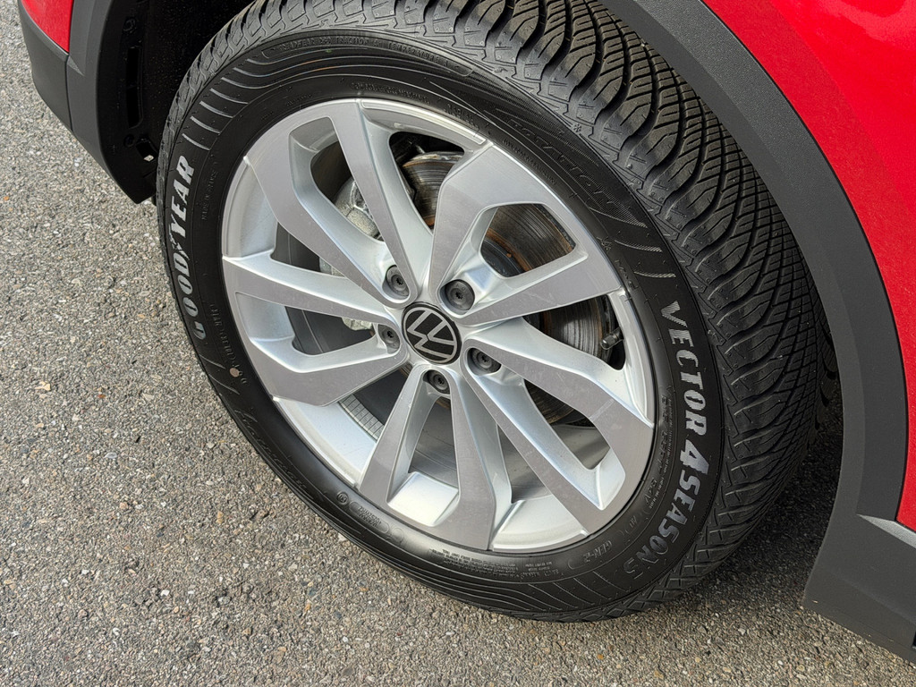 tweedehands Volkswagen T-Roc 1.5 TSI 150pk DSG Style | Navigatie | Standkachel | Camera | Elek. Achterklep | Dode hoek | 4-Season banden | Rijklaar incl. gar   – beschikbaar bij Van de Velde Auto’s