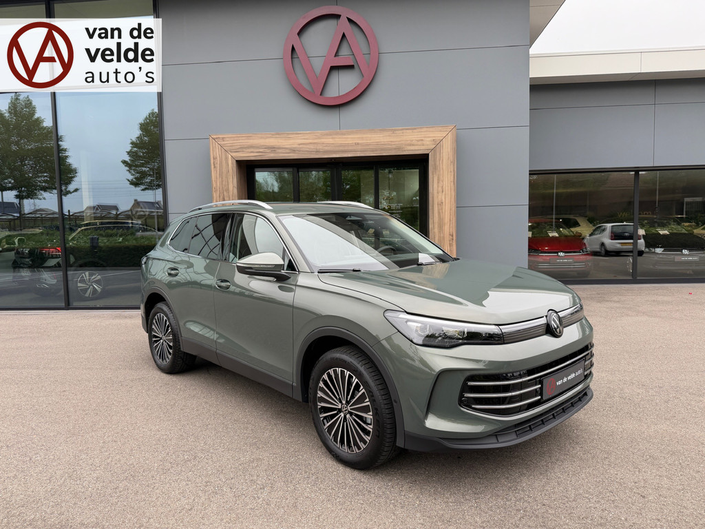 tweedehands Volkswagen Tiguan 1.5 eHybrid Elegance 204pk | Trekhaak | Camera | Dode hoek | Elek. klep | incl. verlengde garantie   – beschikbaar bij Van de Velde Auto’s
