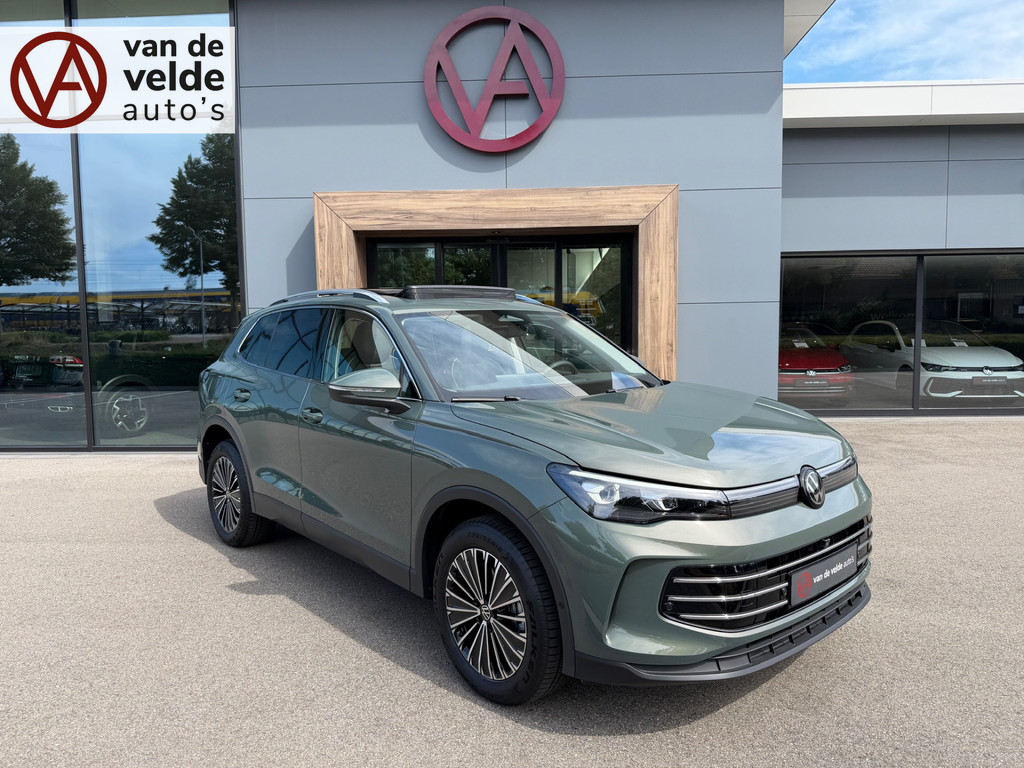 tweedehands Volkswagen Tiguan 1.5 eHybrid Elegance 204pk | Trekhaak | 360 Camera | Panoramadak | Dode hoek | Elek. klep | incl. verlengde garantie   – beschikbaar bij Van de Velde Auto’s